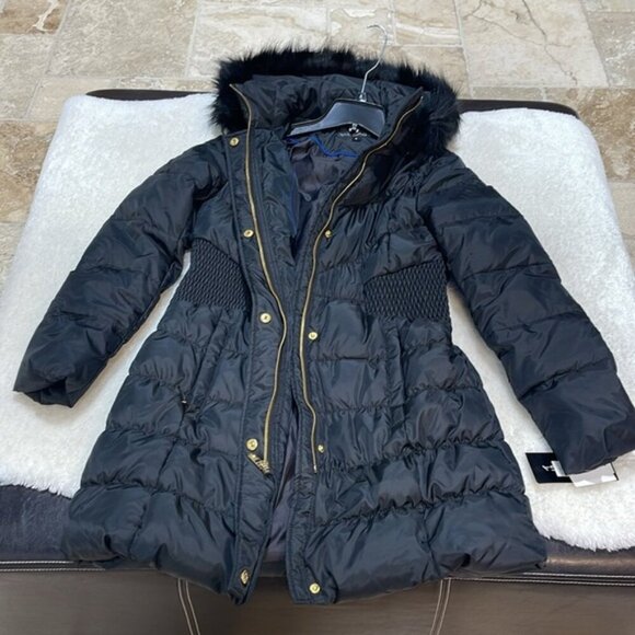 Via Spiga Women's Diamond Quilted Down Coat with Faux Fur Collar - Picture 12 of 12